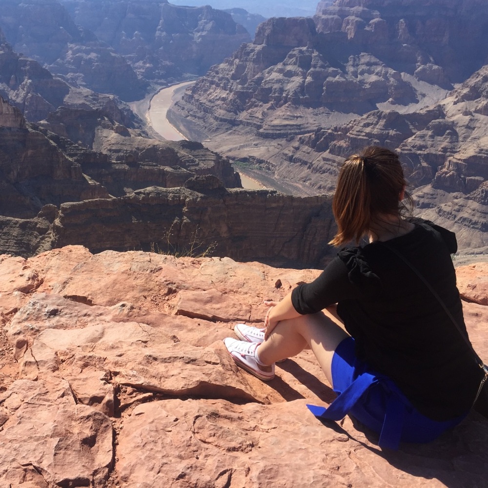 Meet your Posher, Ine